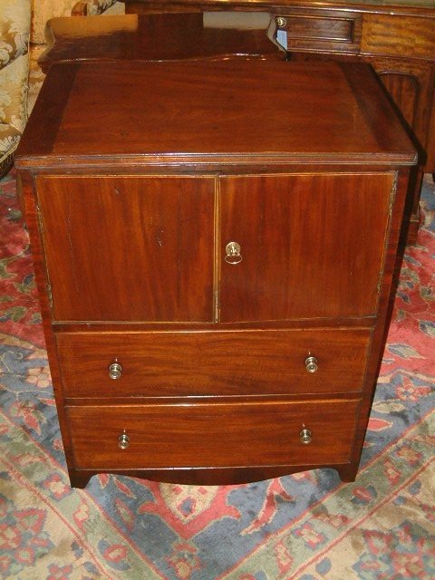 george 3rd mahogany bedside cupboard