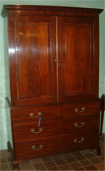 george 3rd mahogany linen press