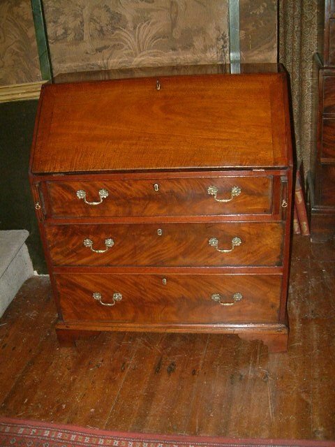 18th century oak mahoganybureau