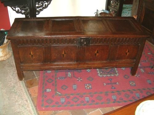 18th century oak 4 panelled coffer inlaid with boxwood ebony