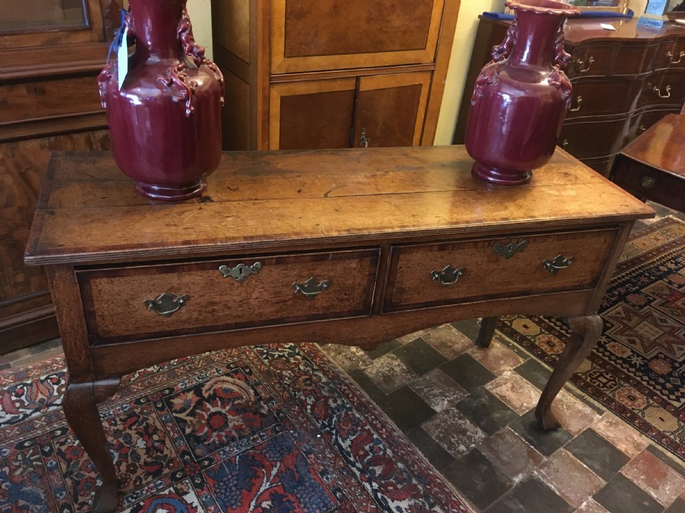 18thc oak side dresser of small size